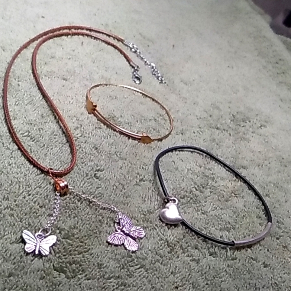 3 piece jewelry set necklace Butterflies and hearts womens collection